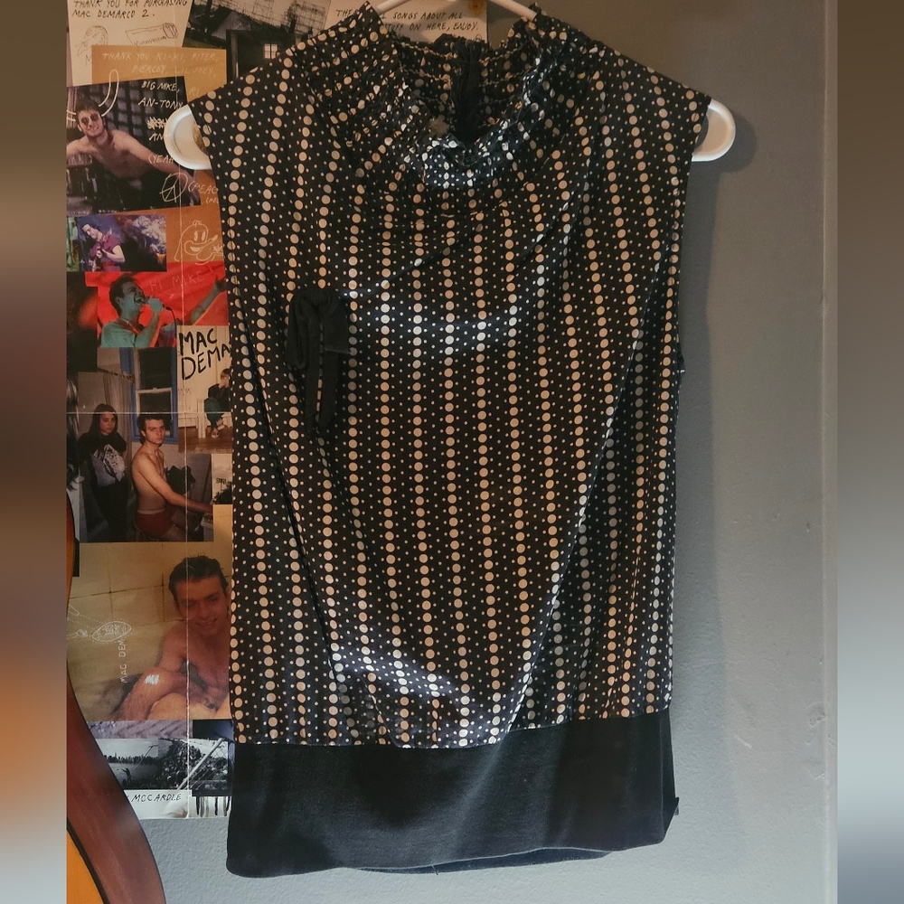 Cute Polka dot collared blouse